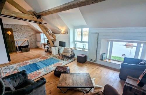 Nouan-sur-Loire Appartement | La Capitainerie, vue directe sur la Loire, calme et confort