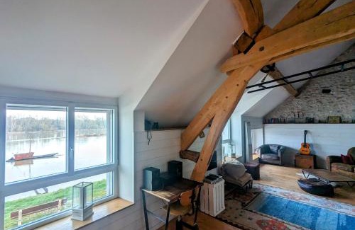 Nouan-sur-Loire Appartement | La Capitainerie, vue directe sur la Loire, calme et confort