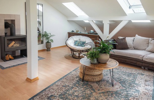Bad Aibling Appartement | La Casa Bonita, Charming family apartment with 3 bedrooms and sun terrace