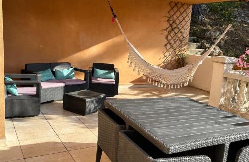 Ensues-la-Redonne Appartement | La Casa Calanquaise - Mer à 250m accessible à pied - T2 Spacieux indépendant - Terrasse Ombragée