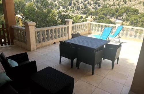 Ensues-la-Redonne Appartement | La Casa Calanquaise - Mer à 250m accessible à pied - T2 Spacieux indépendant - Terrasse Ombragée