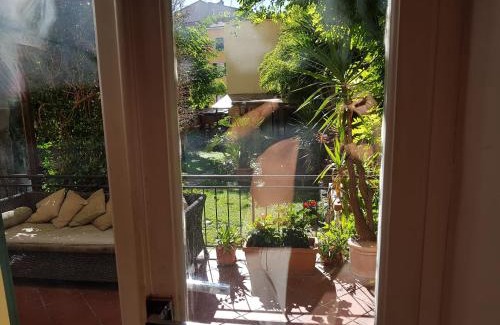 Pisa City Centre Appartement | La casa con piscina riscaldata interna ANNA LUXURY GARDEN