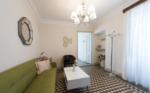 Belmonte Maison | La Casa de la Vieja - Rustic & Charming Appartments