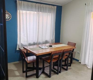 Bandera Maison | La Casa de Papi.