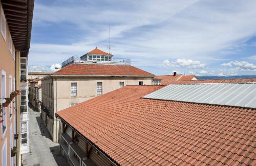 Vitoria-Gasteiz Old Town Appartement | La Casa De Santa María ESTUDIOS
