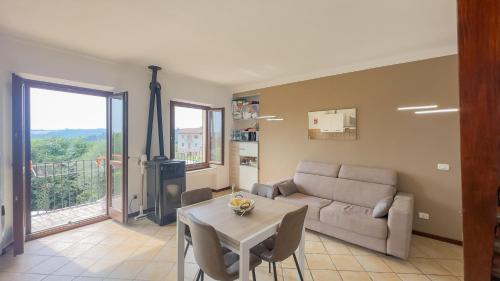 Vezza d'Alba Appartement | La casa dei Conti - WiFi, aria condizionata e free park