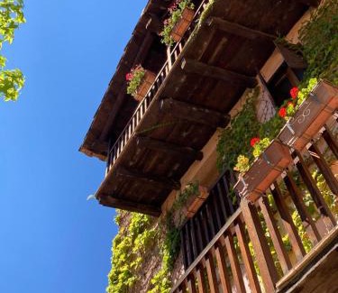 Cabra de Mora Chalet De Ski | La Casa del Bosque