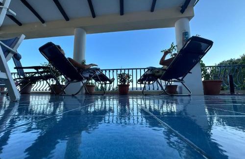 Lipari Villa | La casa del Capitano, l'uomo e il mare .