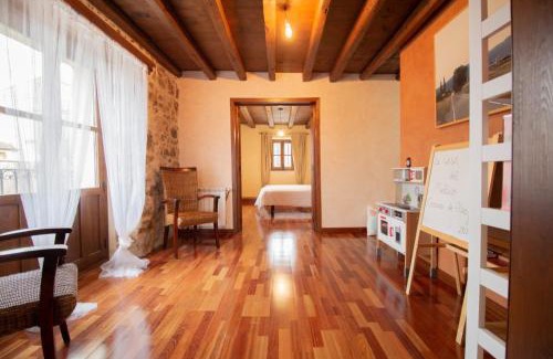Cerezo de Abajo Maison | La Casa del Médico