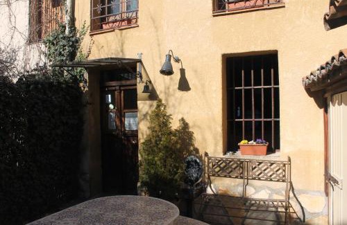 Alameda del Valle Maison | La casa del río