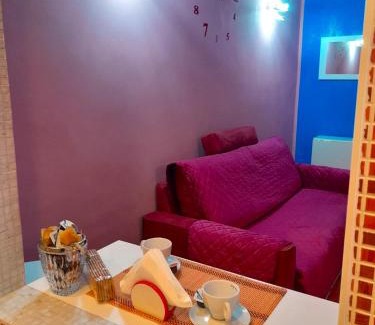 Fiuggi Appartement | LA CASA DI CARTA red