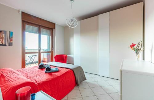 Melegnano Appartement | La Casa Di Claudio - by Host4U