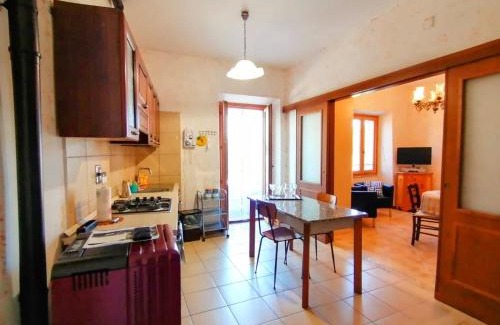 Toffia Appartement | La Casa in Piazza