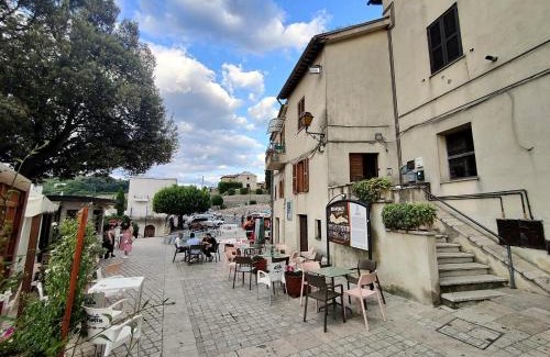 Toffia Appartement | La Casa in Piazza