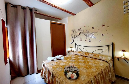 Toffia Appartement | La Casa in Piazza