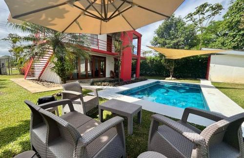 Penas Blancas Maison | La Casa Pina Pacifica near La Fortuna