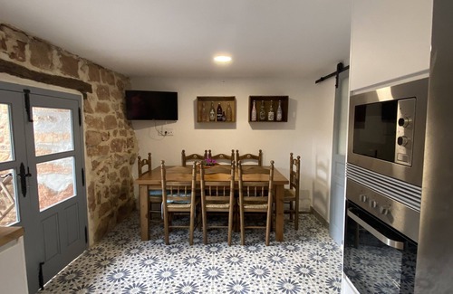 Palmaces de Jadraque Cottage | La Casa Rural de Pálmaces
