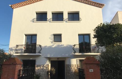 Saint-Hippolyte Maison | LA CASA SANILLS