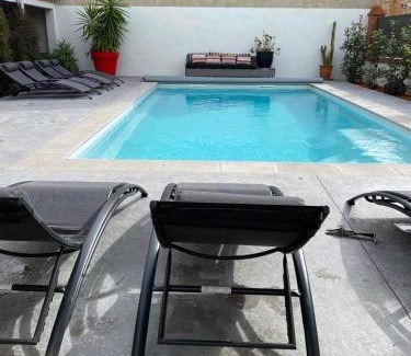 Saint-Hippolyte Maison | LA CASA SANILLS