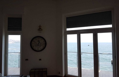 Posillipo Maison | LA CASA SULL ACQUA