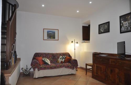 Corciano Maison | La Casa sull'Archetto