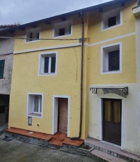 Stella Maison | La casetta in collina albissola