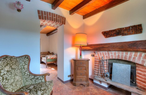 Somma Lombardo Maison | La Casetta Sul Fiume Borghetto Court, Somma Lombardo, Italy