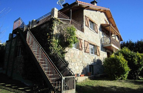 Hoyos del Collado Maison | La Casona de Collado