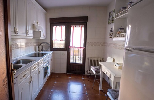 Rascafria Chalet De Ski | La Casona de Rascafria, independent, surrounded by garden and ideal for families.