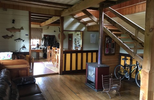 Puerto Montt Cabine | La Casona Puelo Lodge