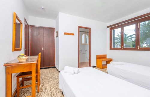 Cala d'Or Hôtel | LA CEIBA HAB. CONFORT - Cozy hostel near the beach with free WiFi