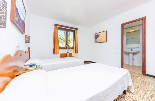 Cala d'Or Hôtel | LA CEIBA HAB. ESTANDAR - Cozy hostel near the beach. Free Wifi