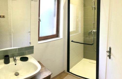 Chirols Appartement | La Châtaigne Perchée, piscine et nature