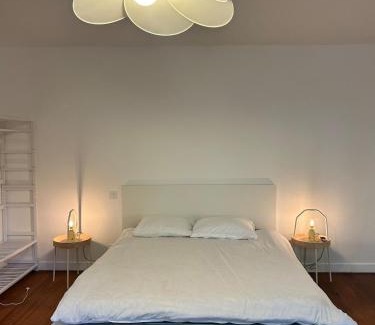 Bouloc Appartement | La chambre de Bouloc confortable et calme
