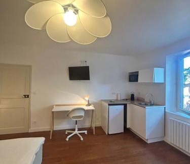 Bouloc Appartement | La chambre de Bouloc confortable et calme