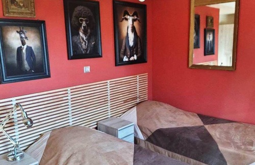Echinghen Autre | * La Chambre Rouge *