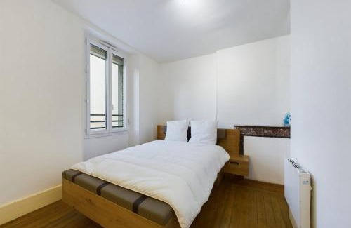 Romilly-sur-Seine Maison | La Champenoise - Private Garden with Covered Patio