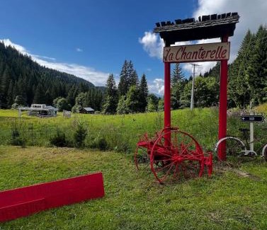 La Cote-d'Arbroz Cabine | La Chanterelle - Mountain Lodge