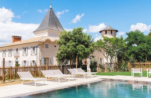 Caux Appartement | La Cheminée, Gîte 5* de 1 à 2 personnes, avec piscine et sauna