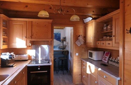 Saint-Nicolas-la-Chapelle Chalet De Ski | La Chevrière, très beau chalet tout en madrier, vue panoramique , proche Megève