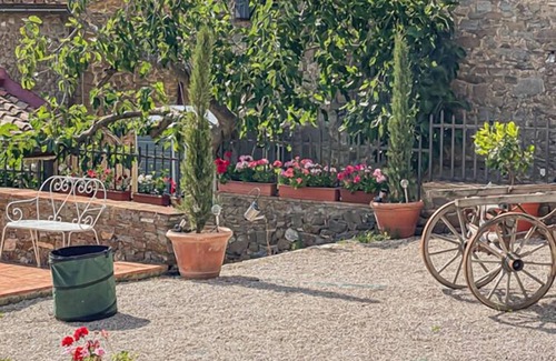 Lamole Cottage | Romantic Renovated Barn with Pool 2 to 6 persons Lamole Greve in Chianti