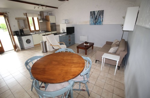Puyravault Cottage | 'La Chouette' - Charmante maison en pierre - Marais Poitevin