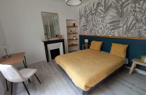 Faubourg Sud Appartement | La chouette dans l'arbre - T2 sur cour au calme