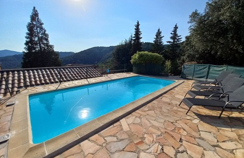 Saint-Pierre-Saint-Jean Maison | "La cigale et les fourmis" joli pavillon, 2 personnes, piscine privative