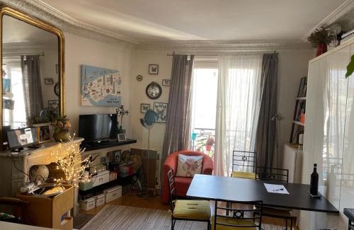 Quartier des Grandes-Carrieres Appartement | La Cité des Fusains
