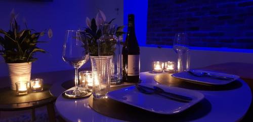 Jouarre Appartement | La Clé des Champs - Studio PiscineSPA-Sauna au jardin tropical idyllique et bucolique