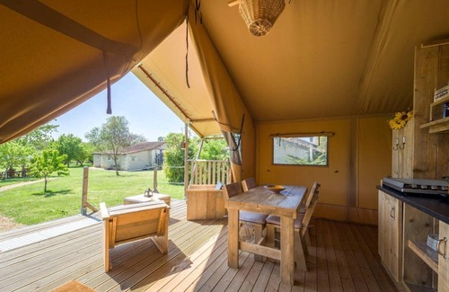 Saires Chalet De Ski | Tente lodge safari " La Clairière"