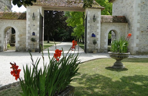 Bouin Maison | La Colombier Escape to the ultimate French countryside haven retreat.