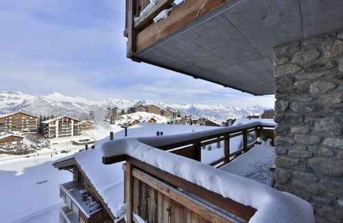 Saint-Pierre-de-Clages Appartement | La Cordée 4 luxury ski lift Spa access