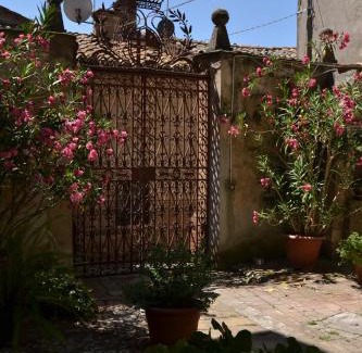 Lugnano in Teverina Maison | La Corte Di Alice